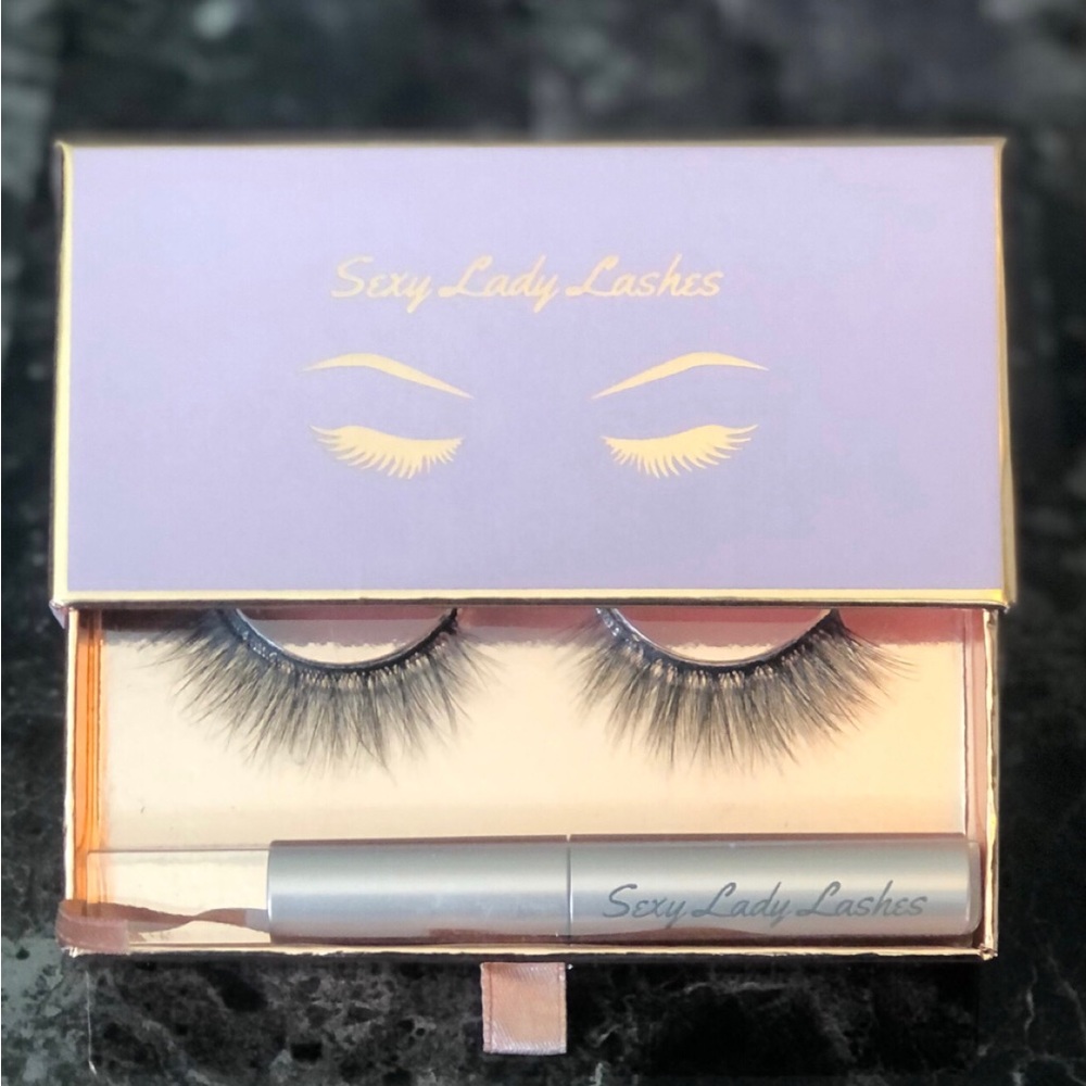 Strip lashes